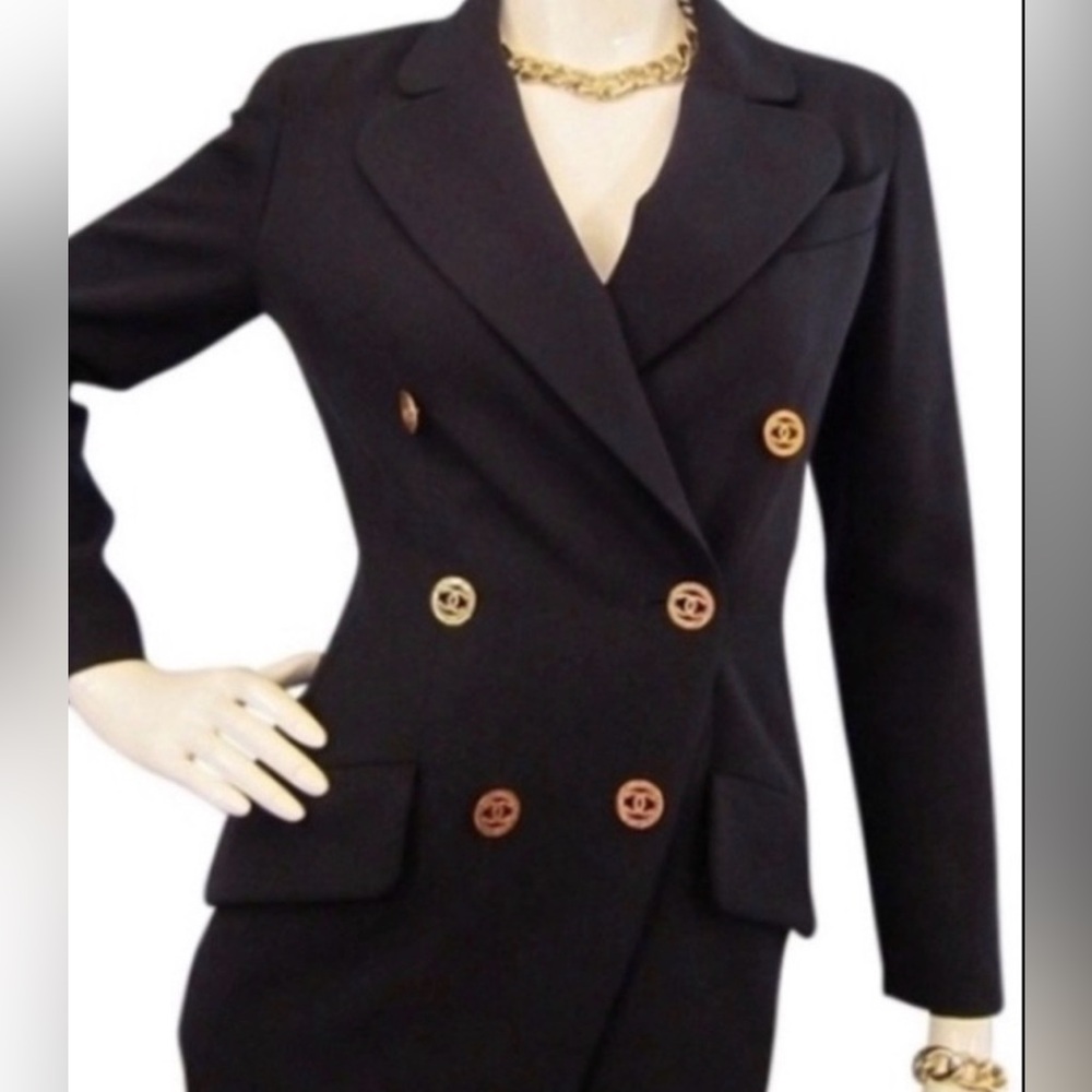 Vintage Chanel Boutique Navy Blue Double-Breasted CC Button Blazer - Picture 2 of 16